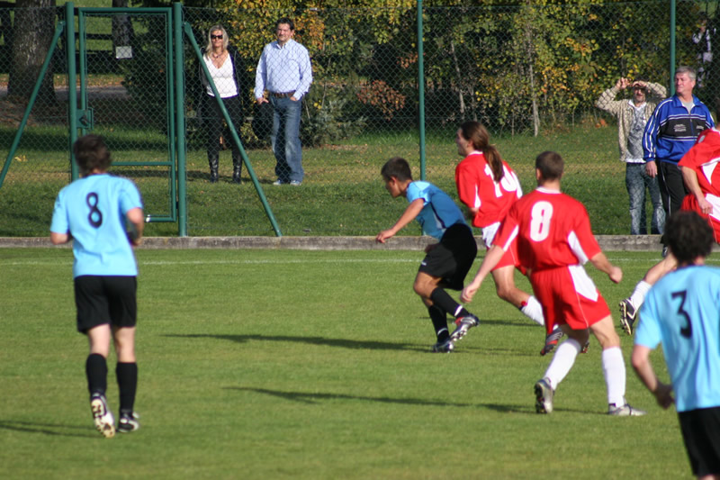 gal/08. Spieltag- SV Reischach-Rasen/2006-10-24 - SVR gg. Rasen-Antholz 047.jpg